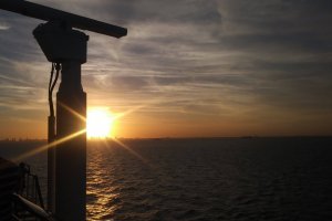 cruise-sunset